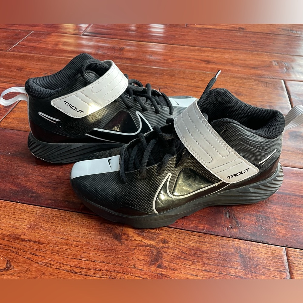 Nike (Mike Trout )Baseball turf shoes/Big Kid